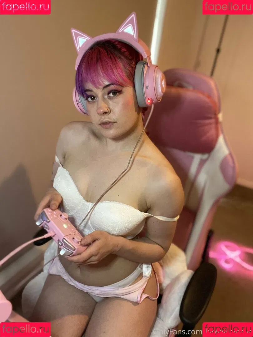 momocoloured Onlyfans Photo Gallery 