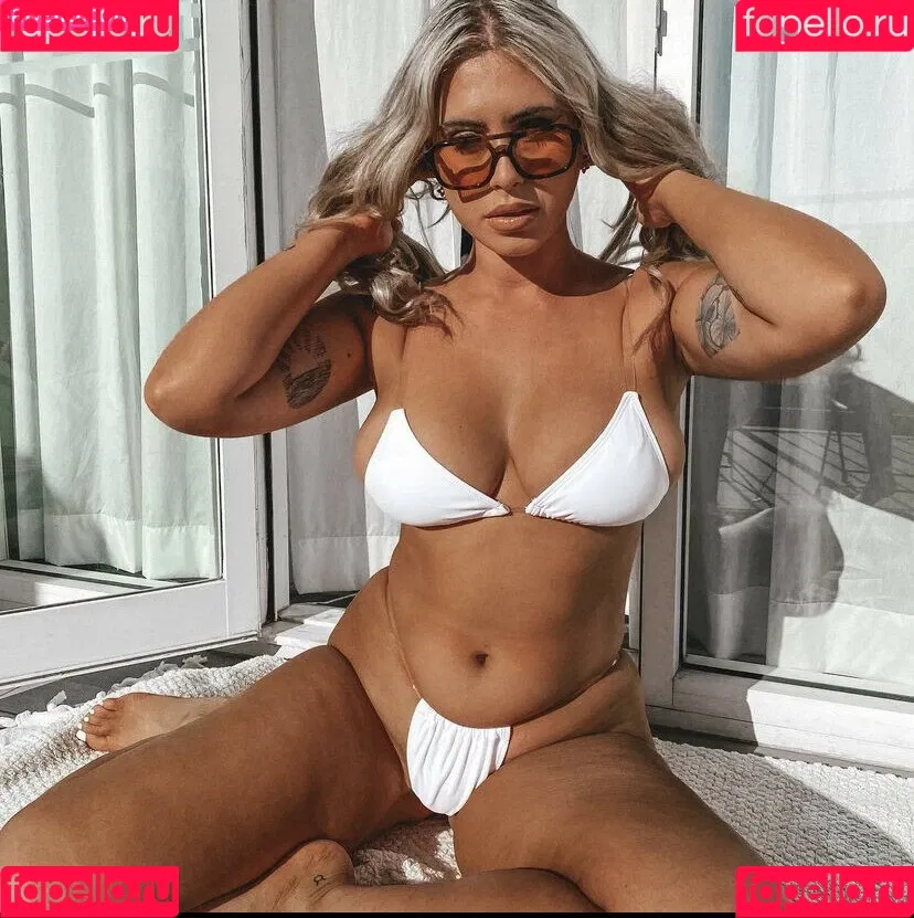 Ariella Nyssa Onlyfans Photo Gallery 