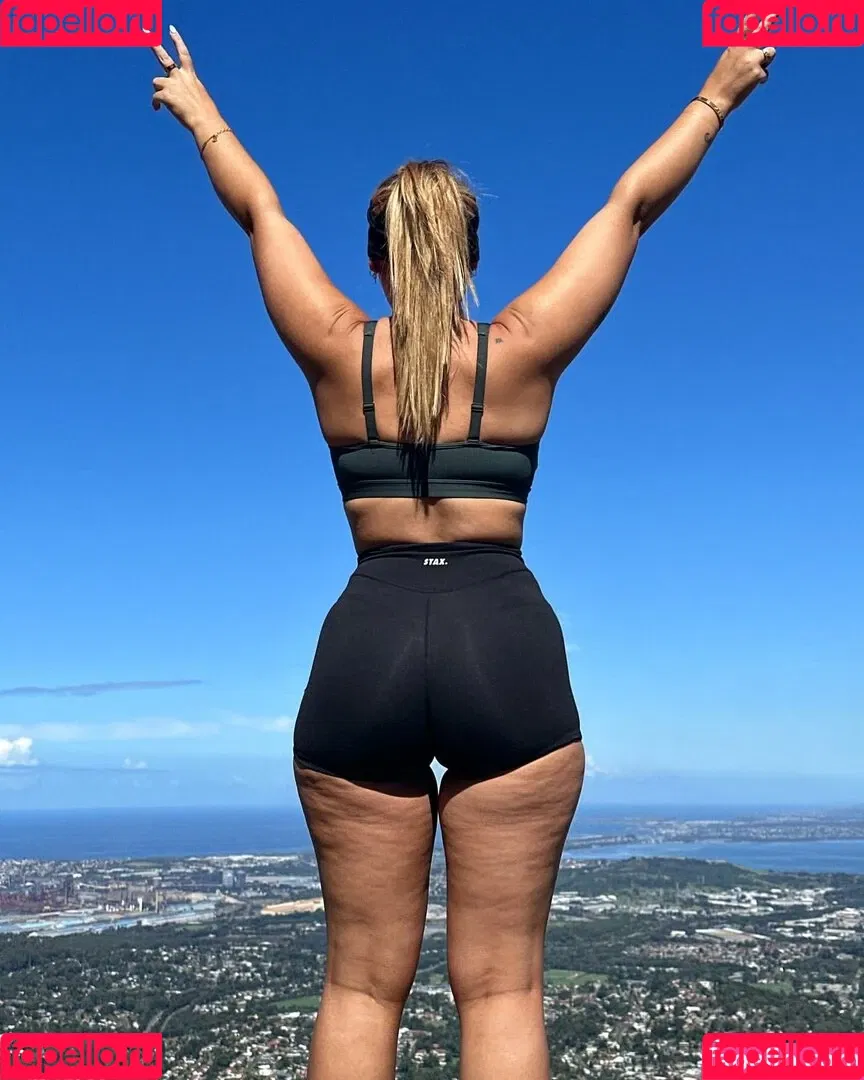 Ariella Nyssa Onlyfans Photo Gallery 