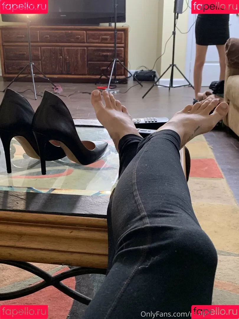 realgarnetrose Onlyfans Photo Gallery 