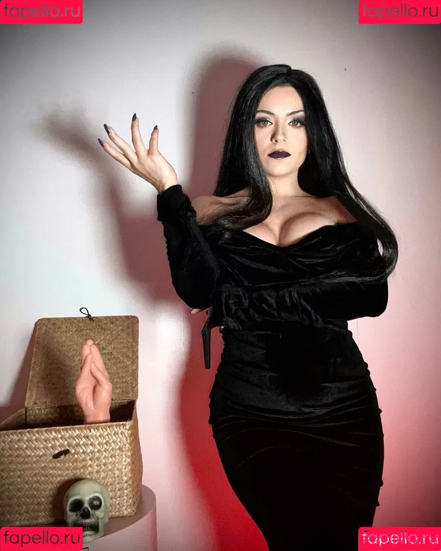 Lily Fiore Onlyfans Photo Gallery 