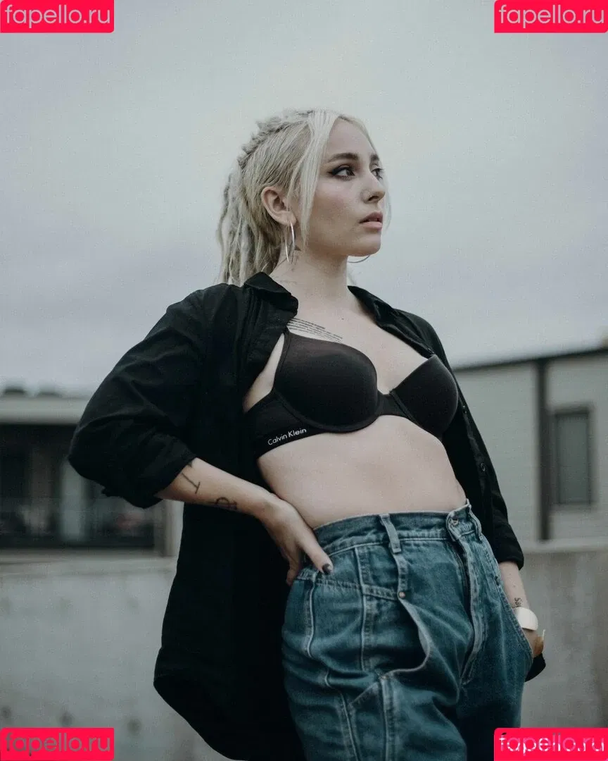 Eliza Grace Onlyfans Photo Gallery 
