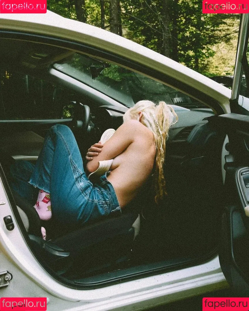 Eliza Grace Onlyfans Photo Gallery 
