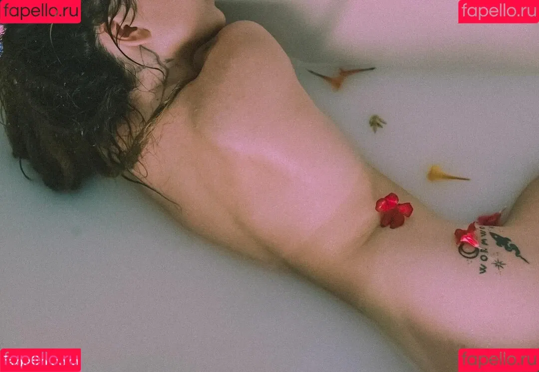 Eliza Grace Onlyfans Photo Gallery 