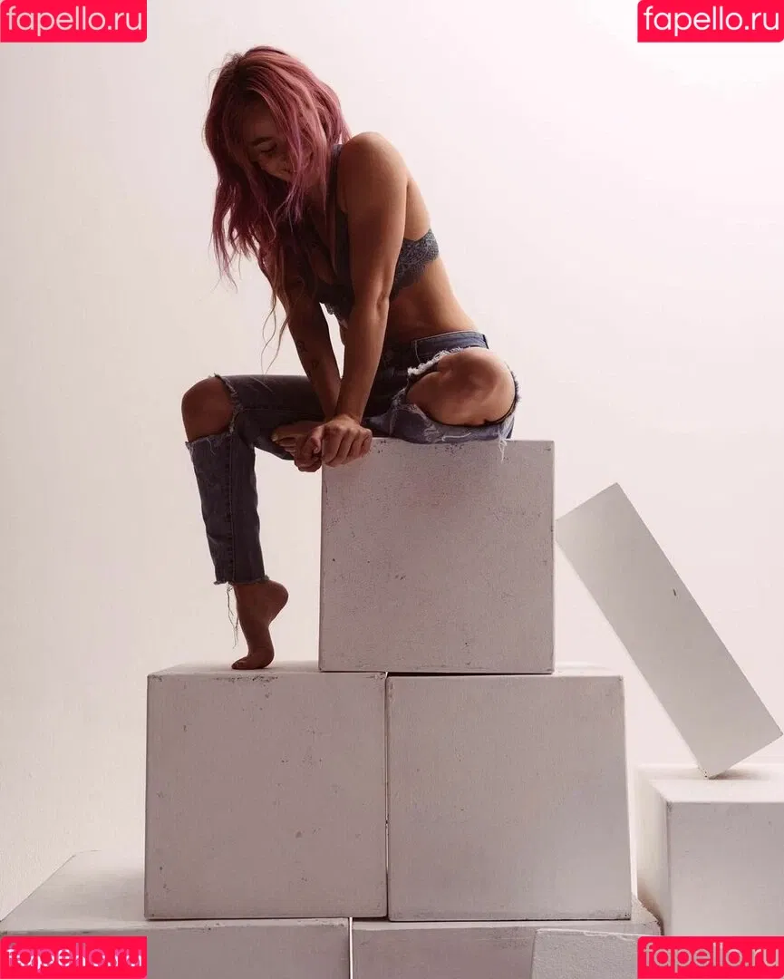 Eliza Grace Onlyfans Photo Gallery 