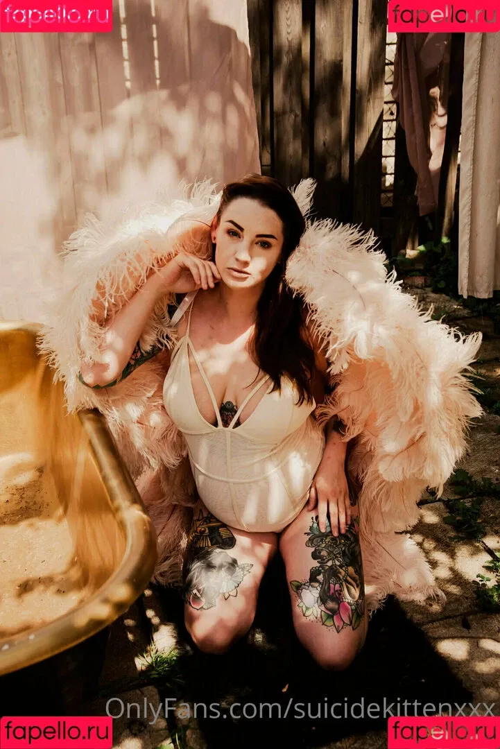 suicidekittenxxx Onlyfans Photo Gallery 