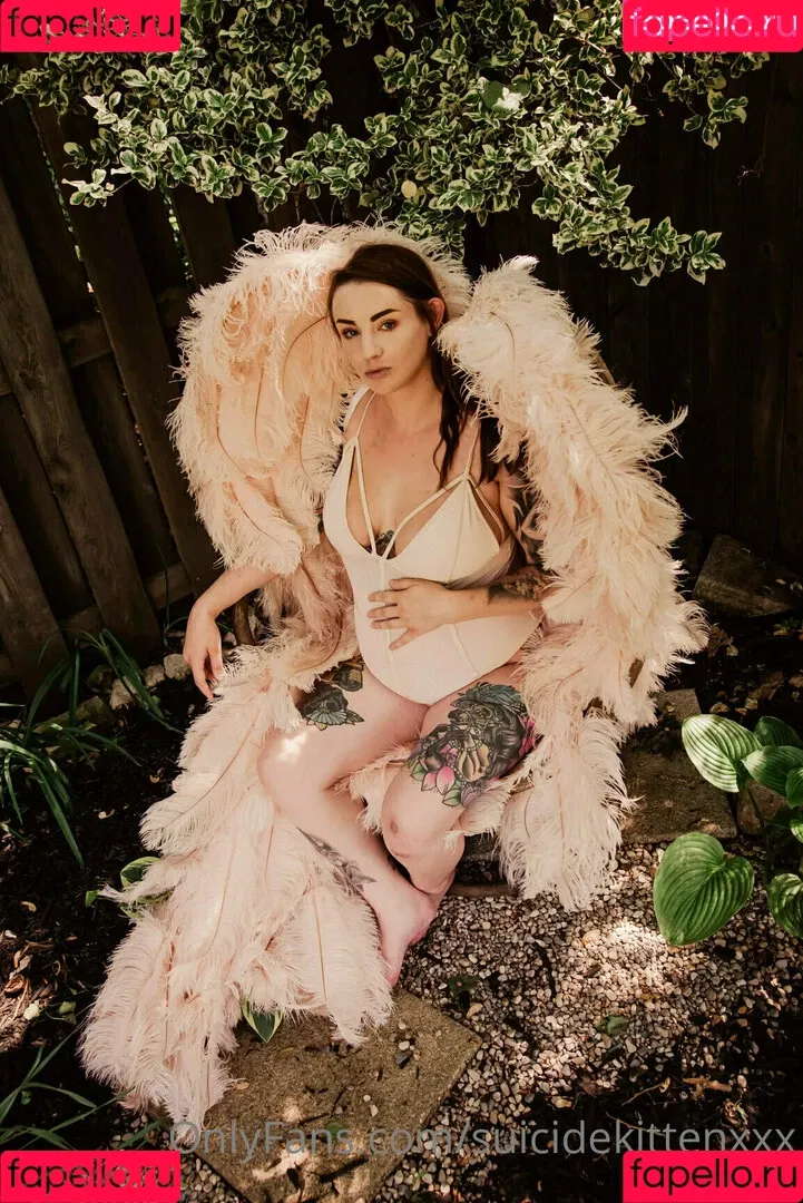 suicidekittenxxx Onlyfans Photo Gallery 