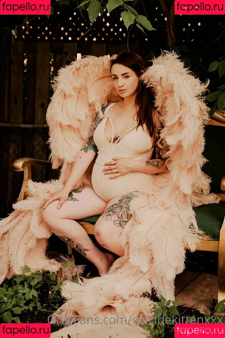 suicidekittenxxx Onlyfans Photo Gallery 