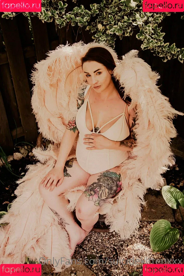 suicidekittenxxx Onlyfans Photo Gallery 