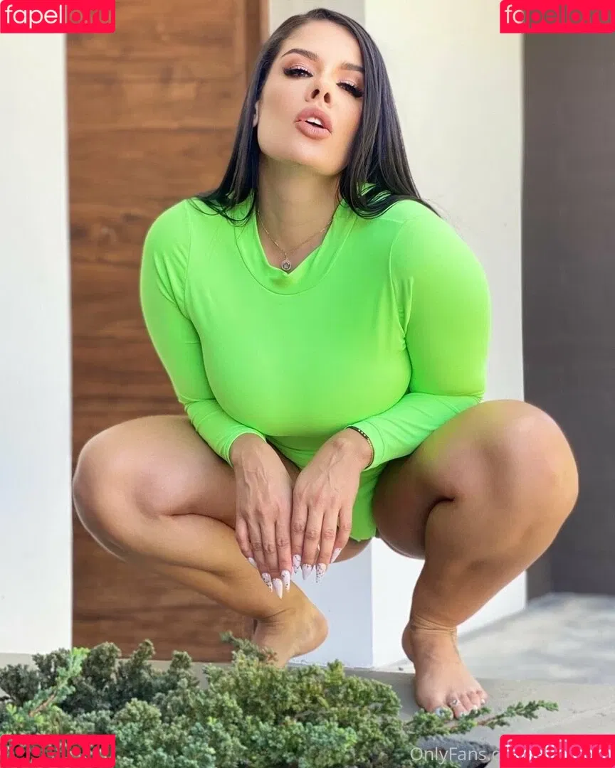 lorenavip Onlyfans Photo Gallery 