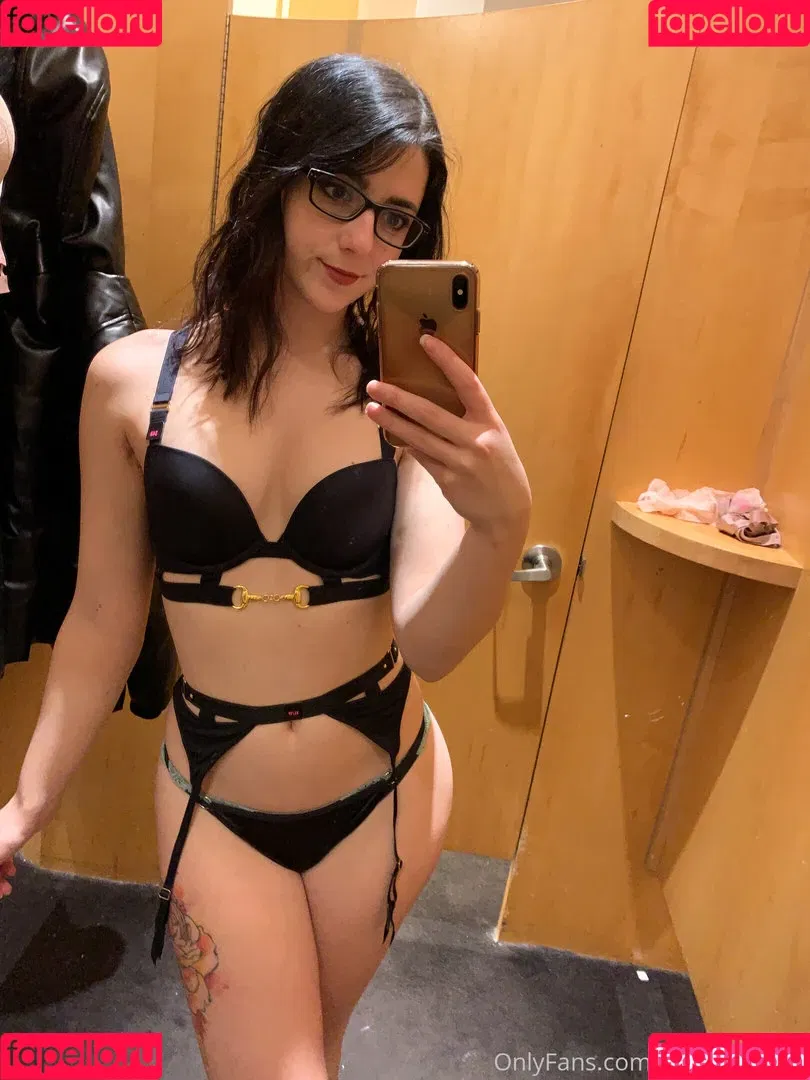 Sara mei kasai Onlyfans Photo Gallery 