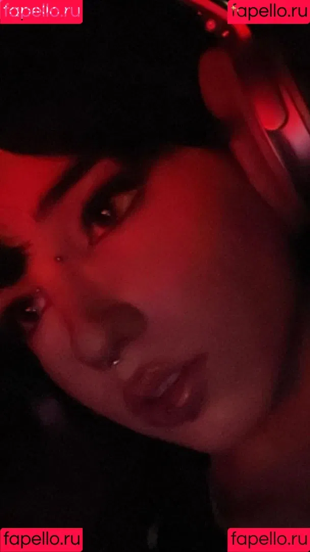 Arielle Maxine Onlyfans Photo Gallery 