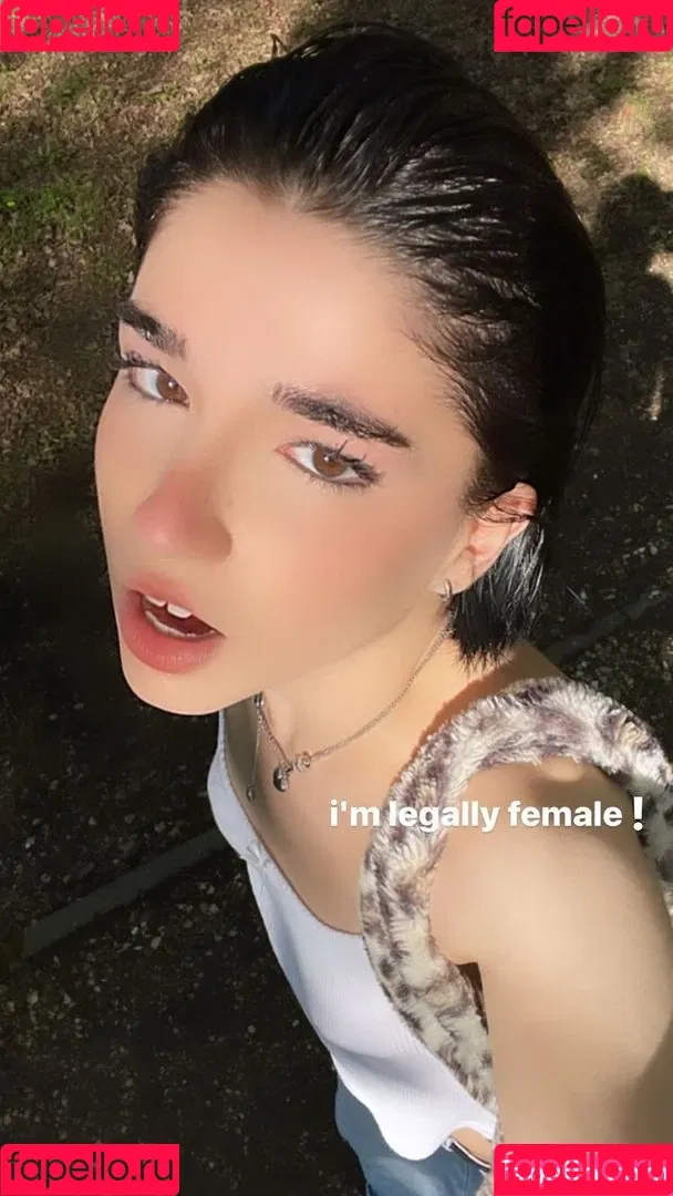 Arielle Maxine Onlyfans Photo Gallery 