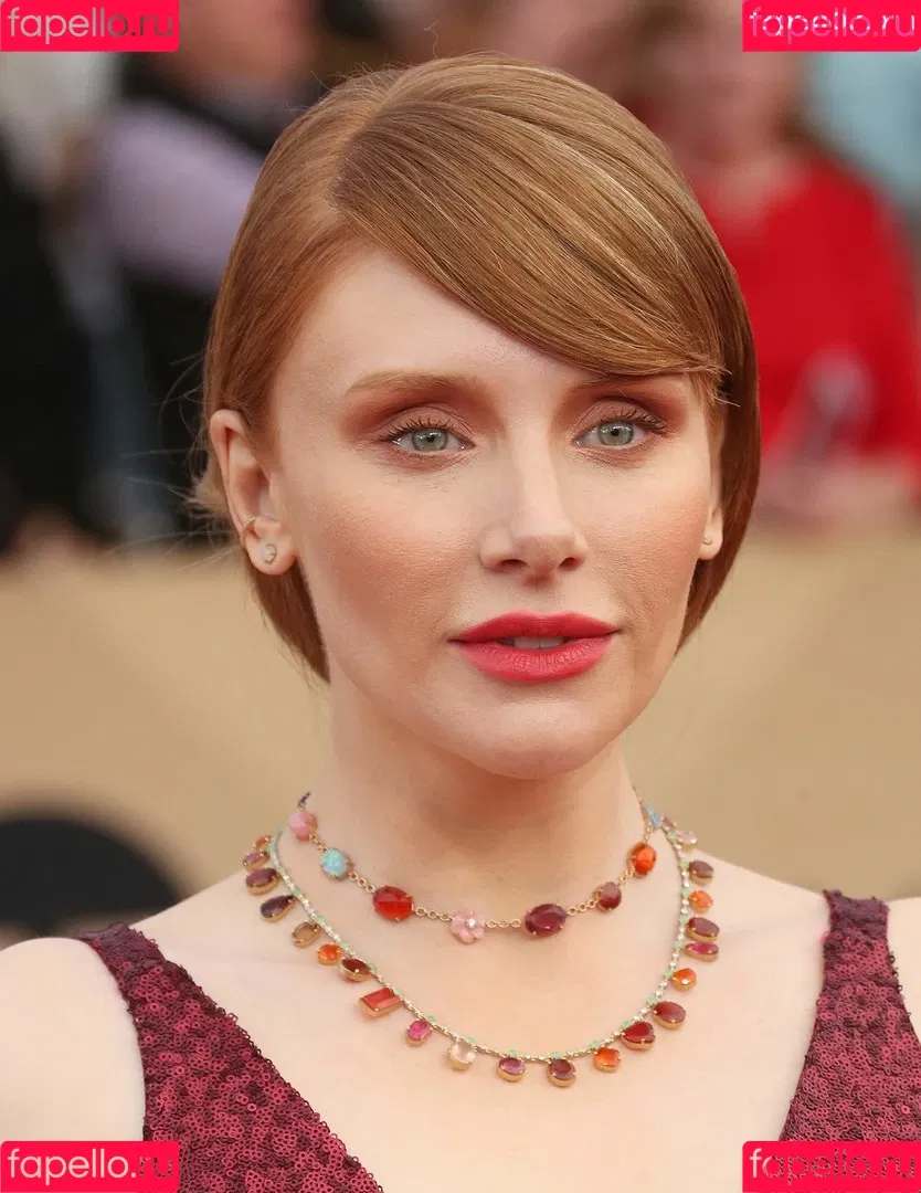 Bryce Dallas Howard Onlyfans Photo Gallery 