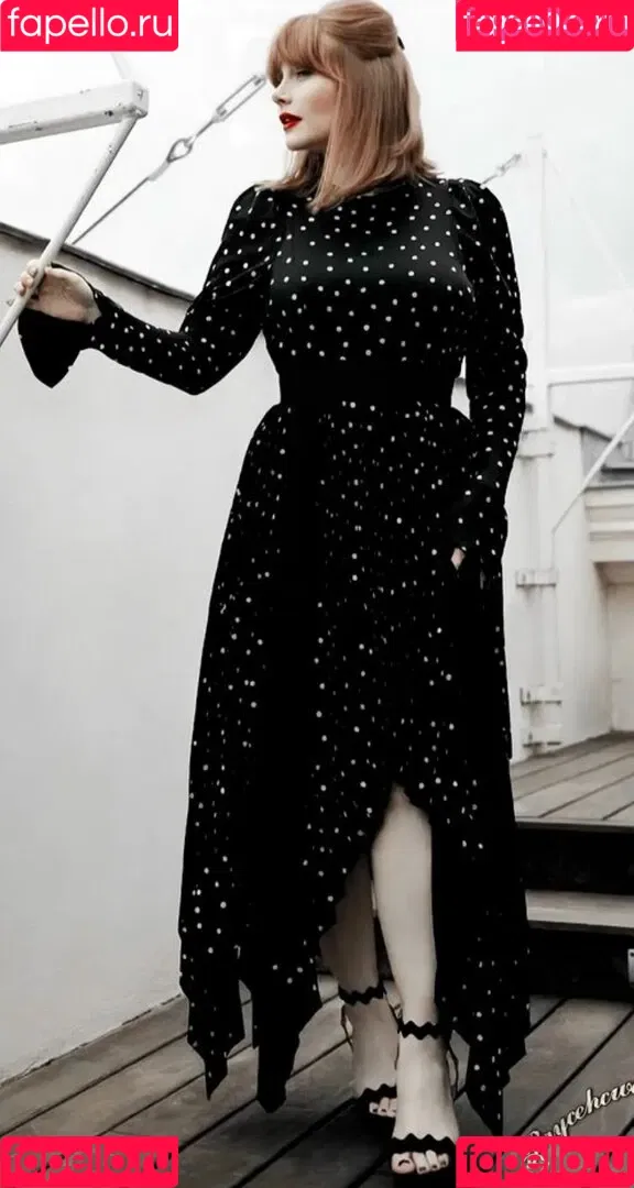 Bryce Dallas Howard Onlyfans Photo Gallery 