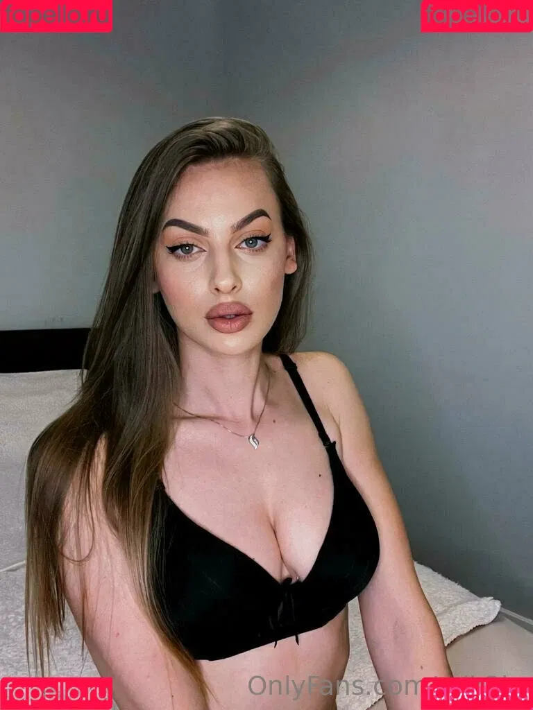 mik3la Onlyfans Photo Gallery 
