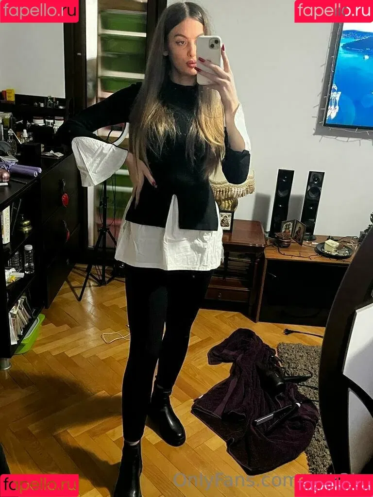 mik3la Onlyfans Photo Gallery 