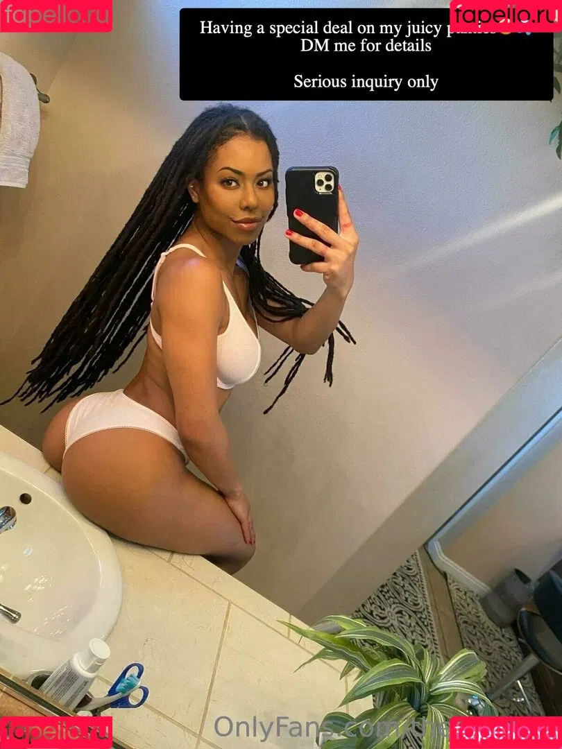 Kira Noir Onlyfans Photo Gallery 