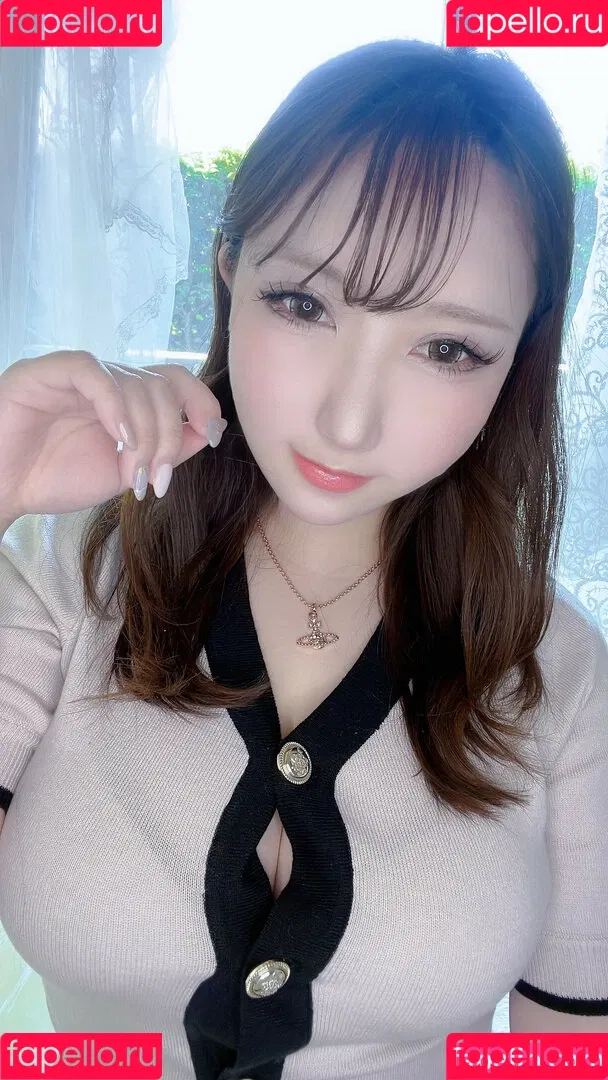 Saku Onlyfans Photo Gallery 