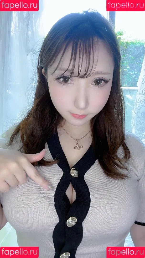 Saku Onlyfans Photo Gallery 