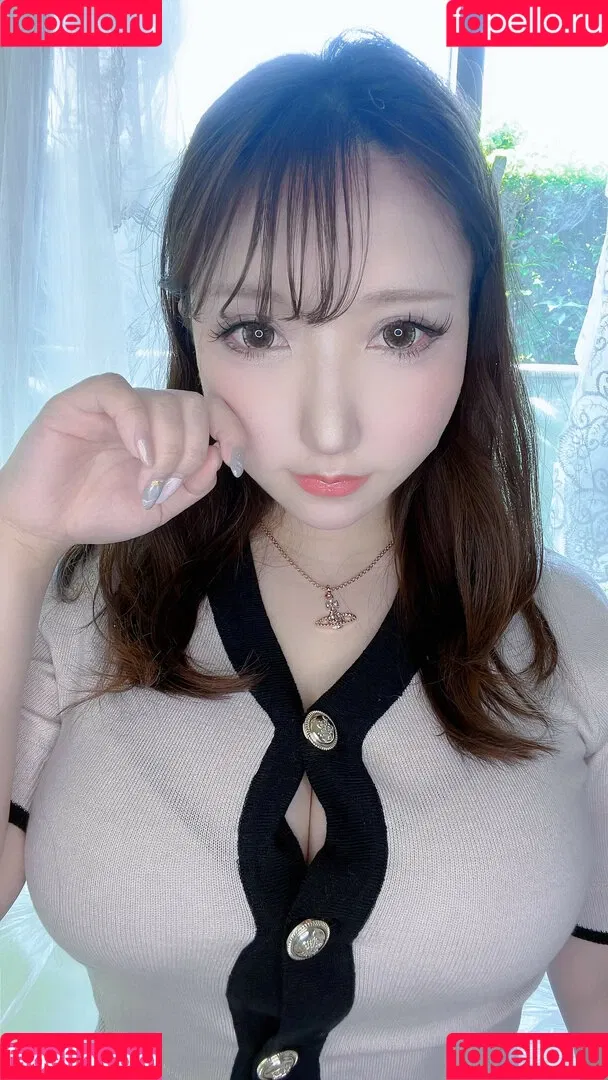 Saku Onlyfans Photo Gallery 