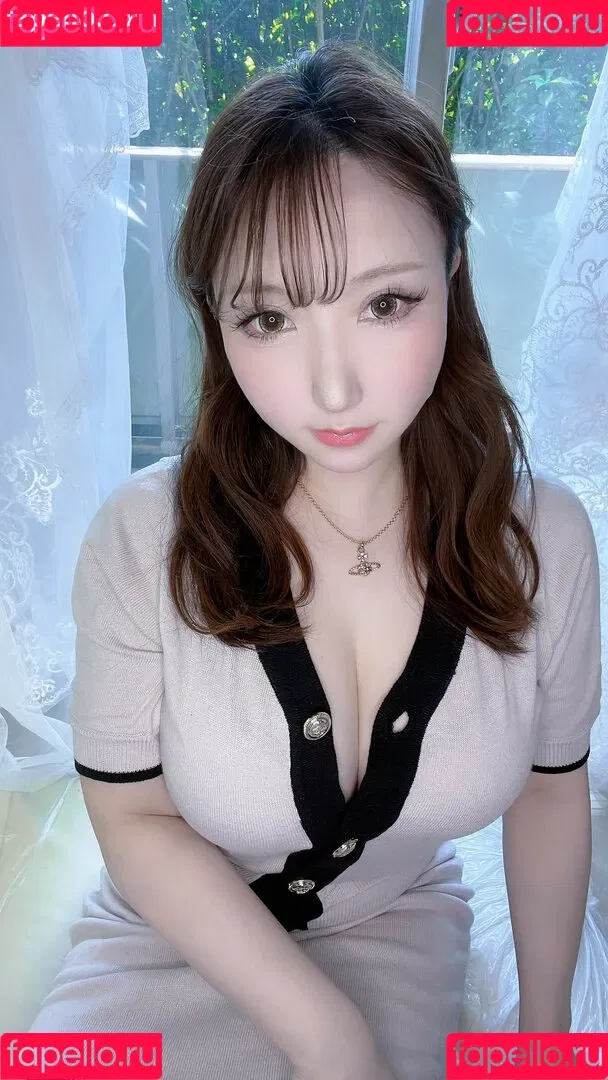 Saku Onlyfans Photo Gallery 