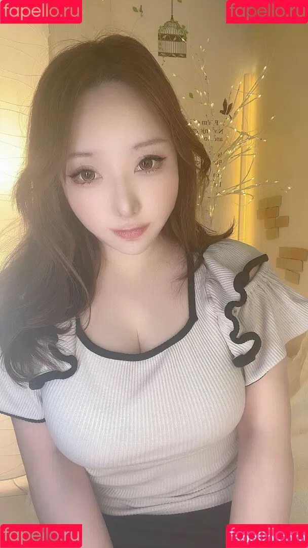 Saku Onlyfans Photo Gallery 