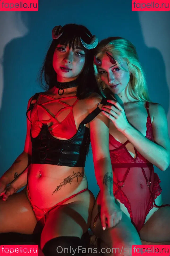 InnocentElixir Onlyfans Photo Gallery 