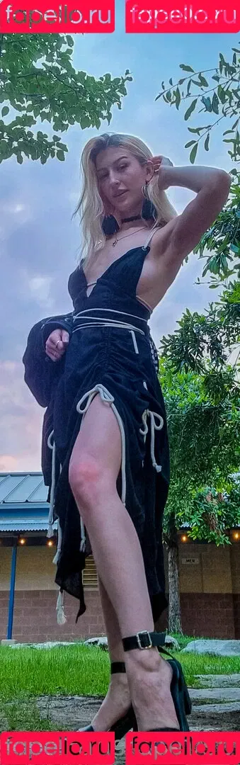 InnocentElixir Onlyfans Photo Gallery 