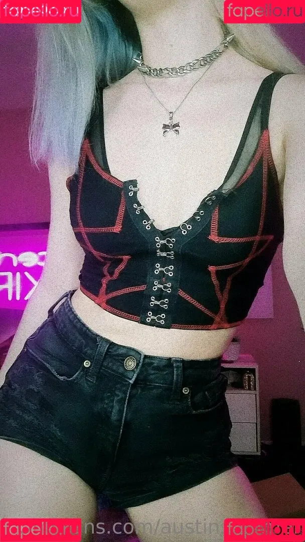 InnocentElixir Onlyfans Photo Gallery 