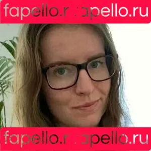 laraheller Onlyfans Photo Gallery 