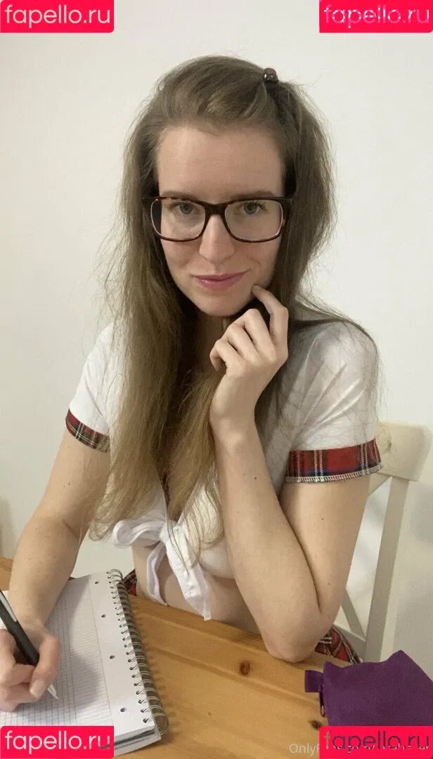 laraheller Onlyfans Photo Gallery 
