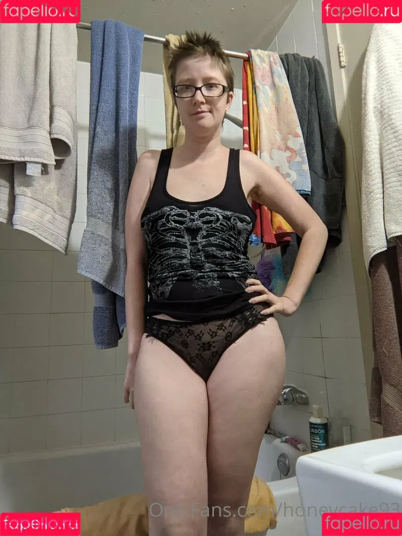 honeycake93 Onlyfans Photo Gallery 