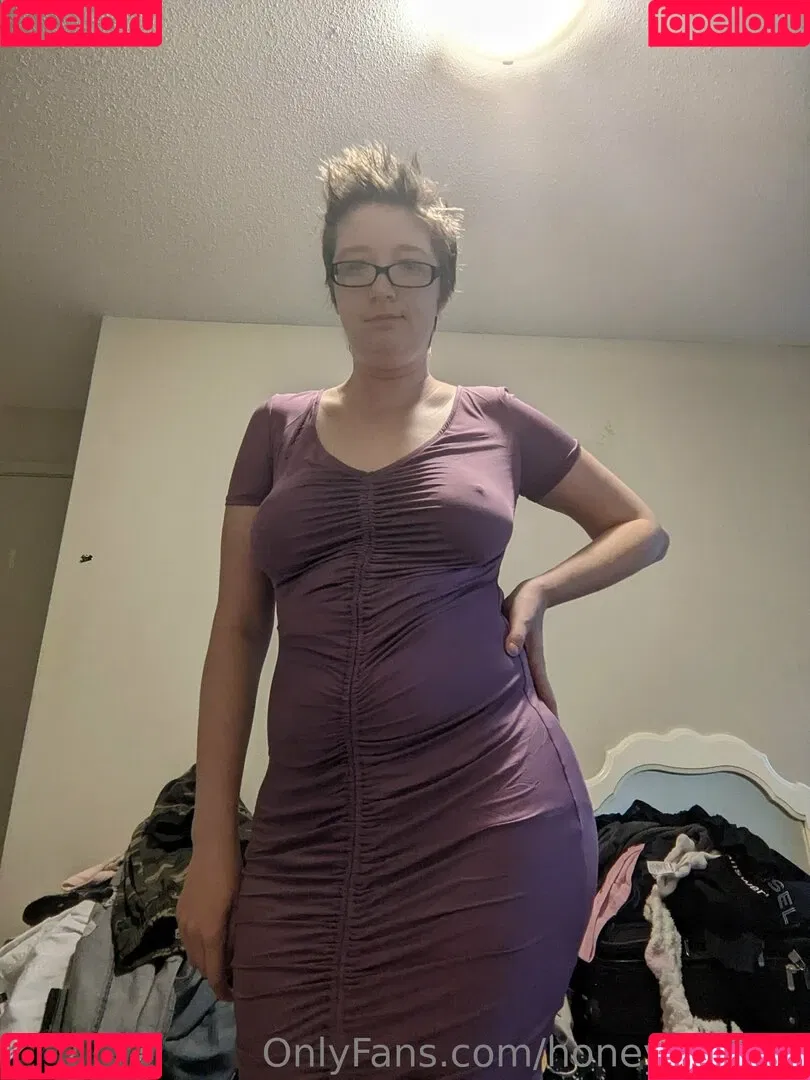 honeycake93 Onlyfans Photo Gallery 