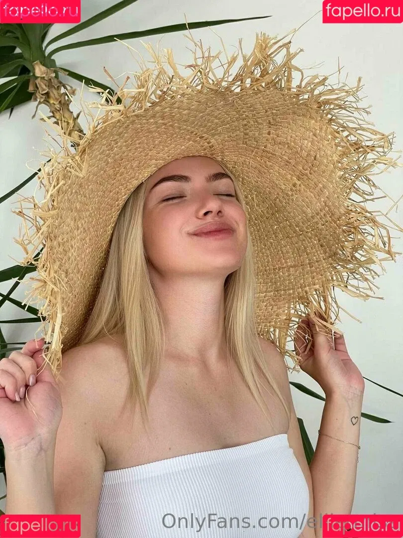 ellie.miss Onlyfans Photo Gallery 