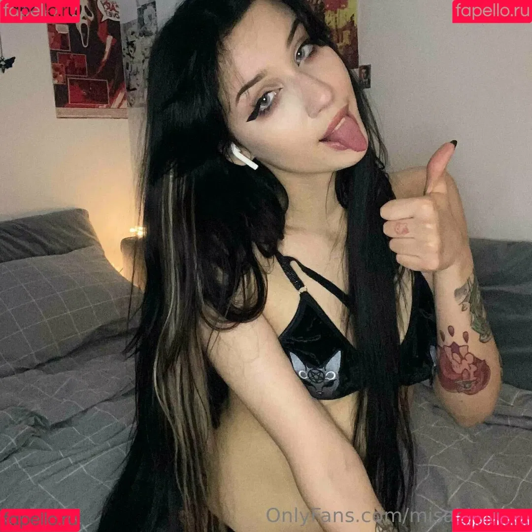 misakivirgin Onlyfans Photo Gallery 