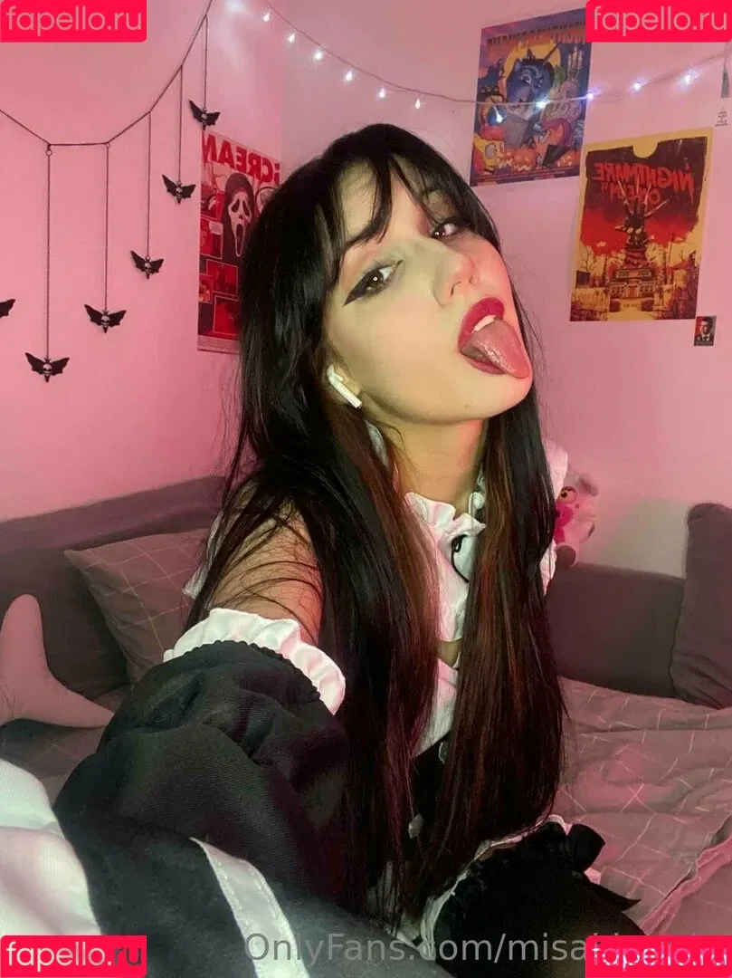 misakivirgin Onlyfans Photo Gallery 