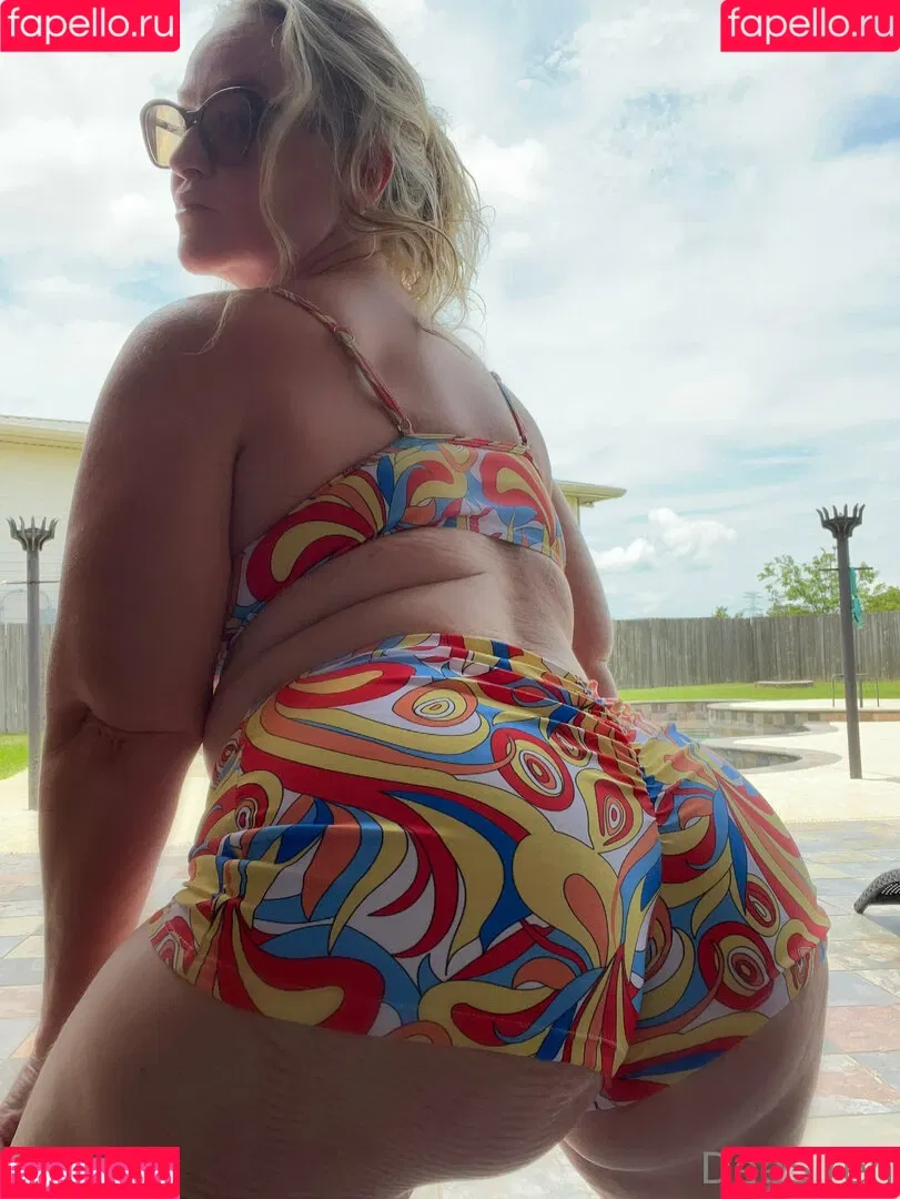 deesiren Onlyfans Photo Gallery 