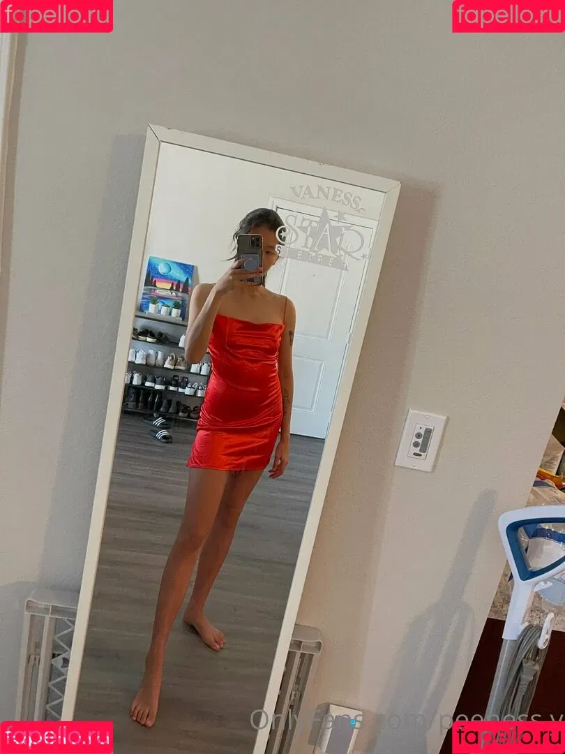 peeness.y Onlyfans Photo Gallery 