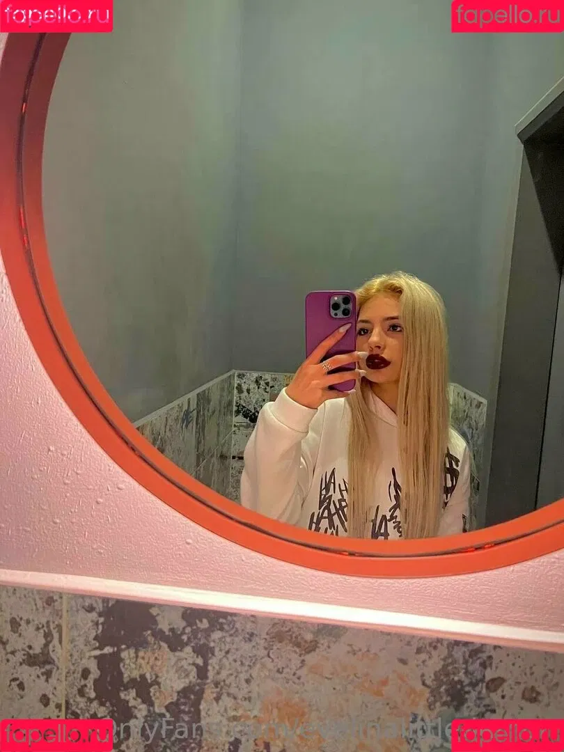 evelinalittledemon Onlyfans Photo Gallery 