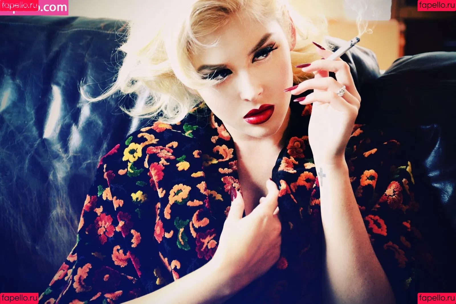 Renee Olstead Onlyfans Photo Gallery 