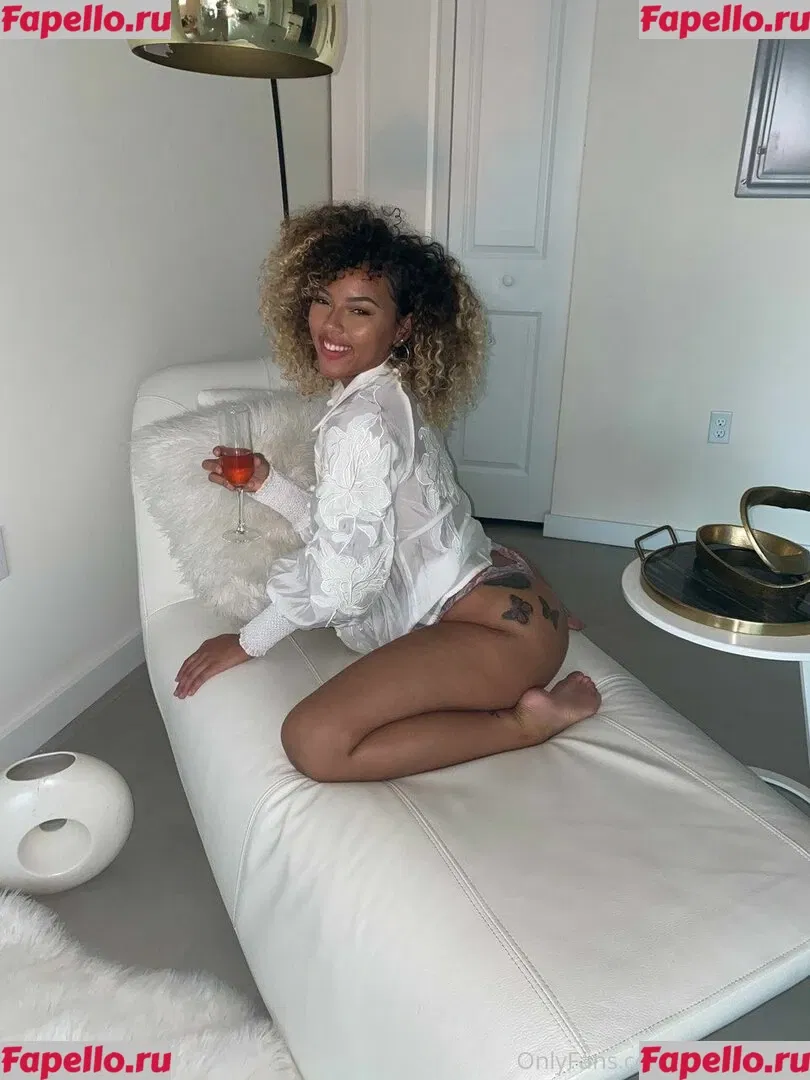 Vanessa Josey Onlyfans Photo Gallery 