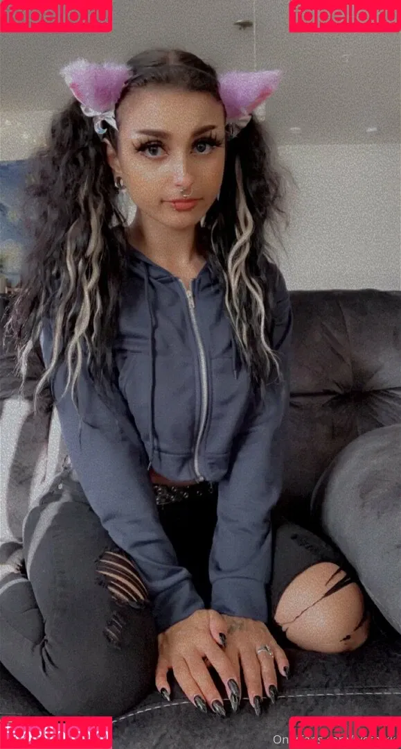wetnikki Onlyfans Photo Gallery 