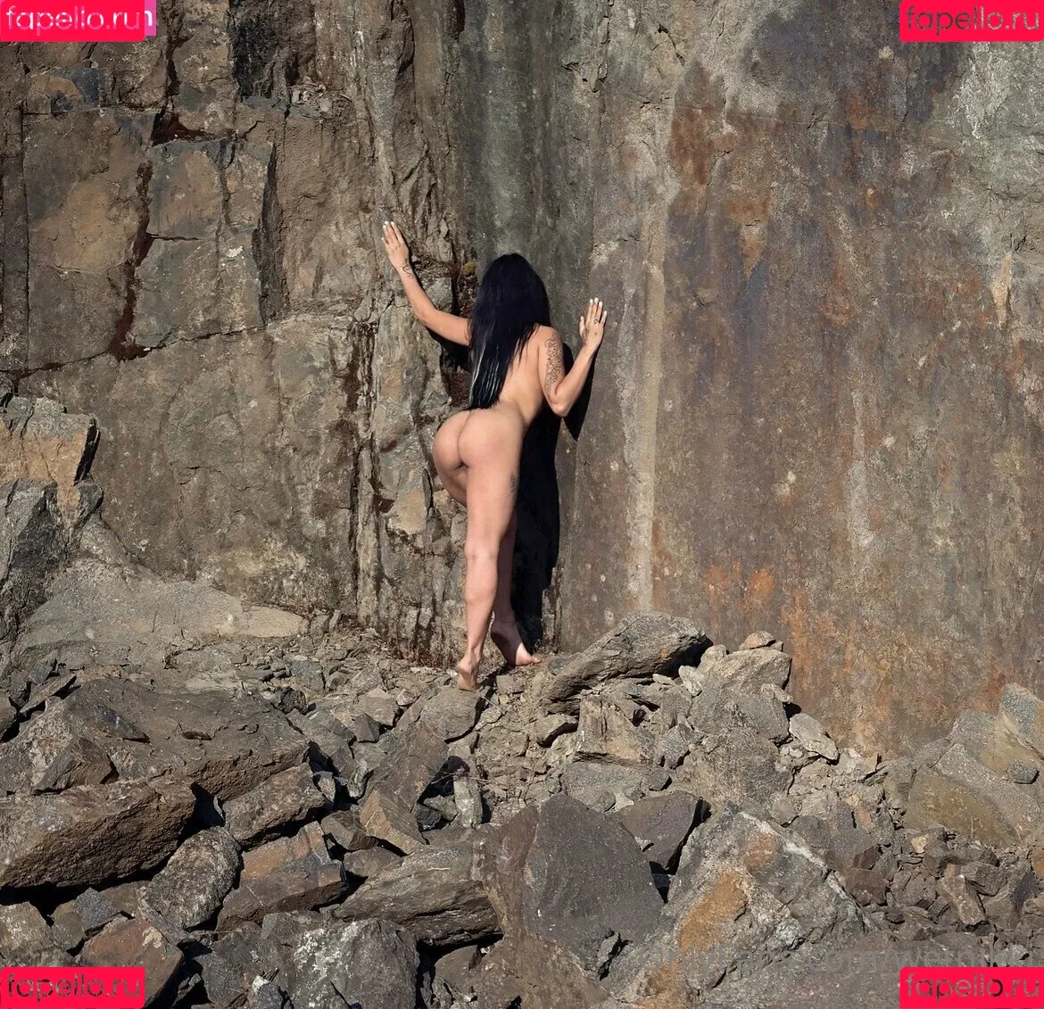 wetnikki Onlyfans Photo Gallery 