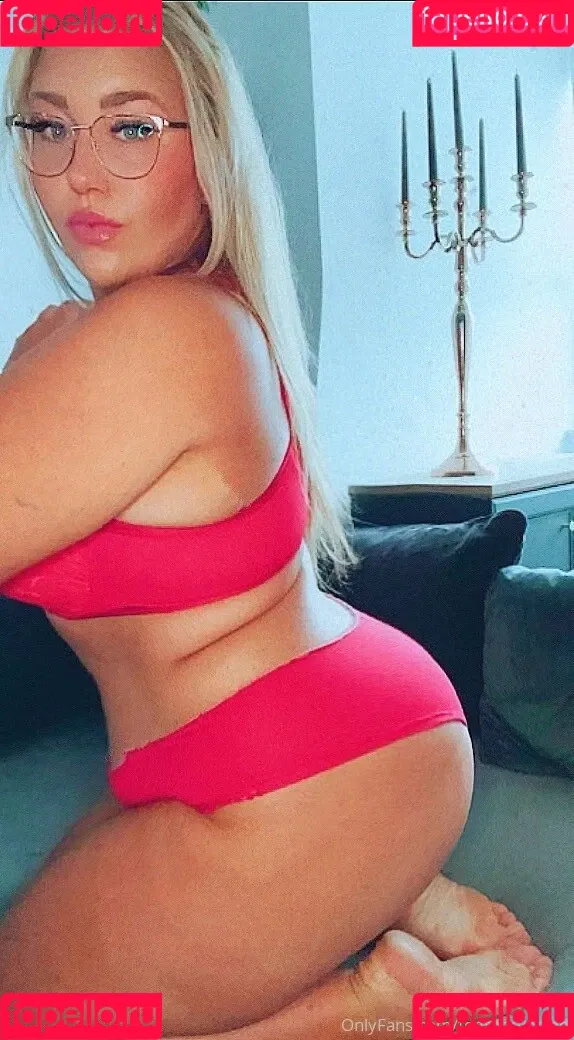 Elisa Bona Onlyfans Photo Gallery 