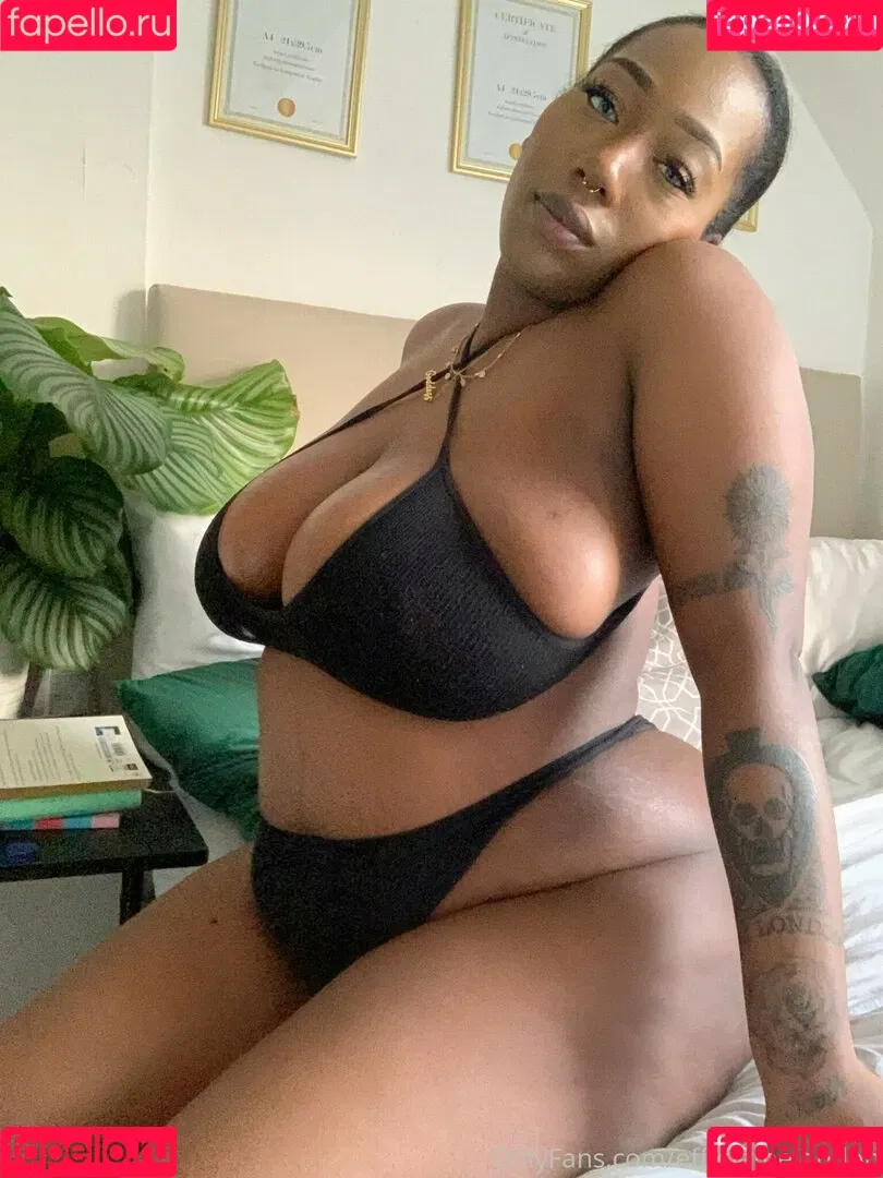 Effy Flame Onlyfans Photo Gallery 