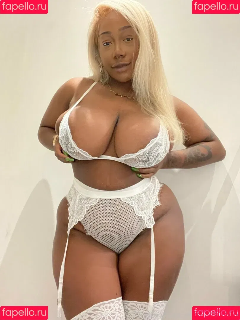 Effy Flame Onlyfans Photo Gallery 