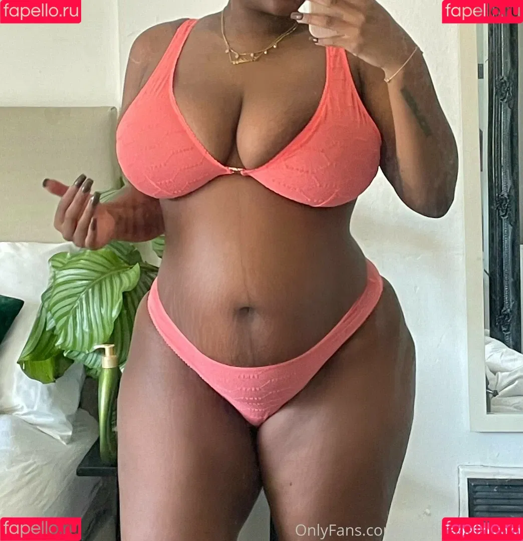 Effy Flame Onlyfans Photo Gallery 