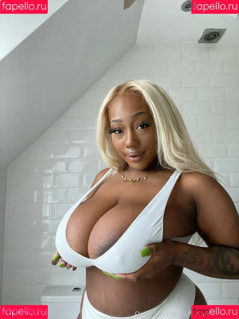 Effy Flame Onlyfans Photo Gallery 