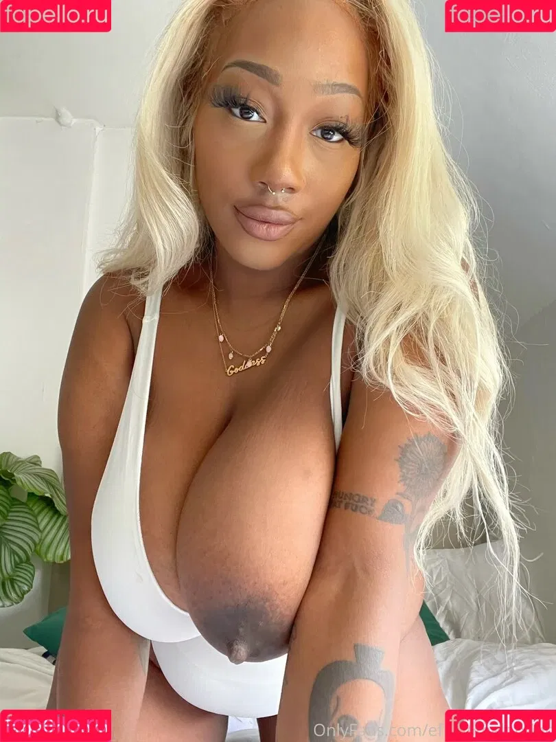 Effy Flame Onlyfans Photo Gallery 